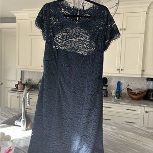 Monique Lhuillier navy blue lace dress mother of the bride size 16 beautiful